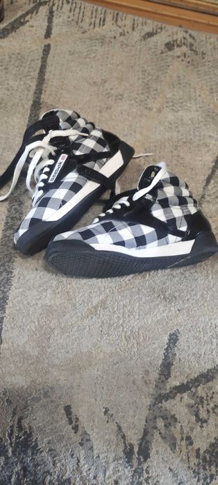 Кроссовки женские Reebok