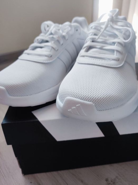 Маратонки Адидас