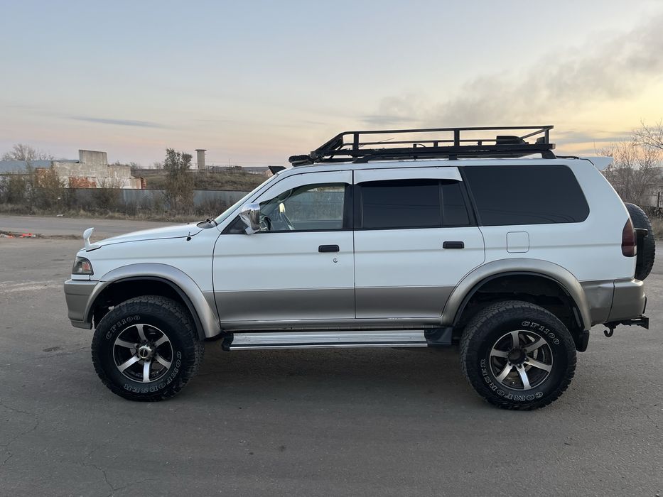 Митсубиси Челенджер