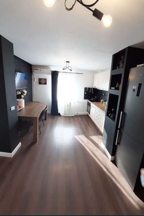 Apartament cu 3 camere tip PB mare la etajul 4 in bloc acoperit pe strada Sfantul Apostol Andrei