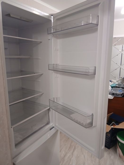 Продам холодильник Haier