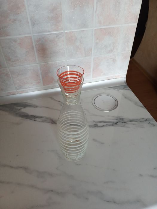 Графин и две рюмки