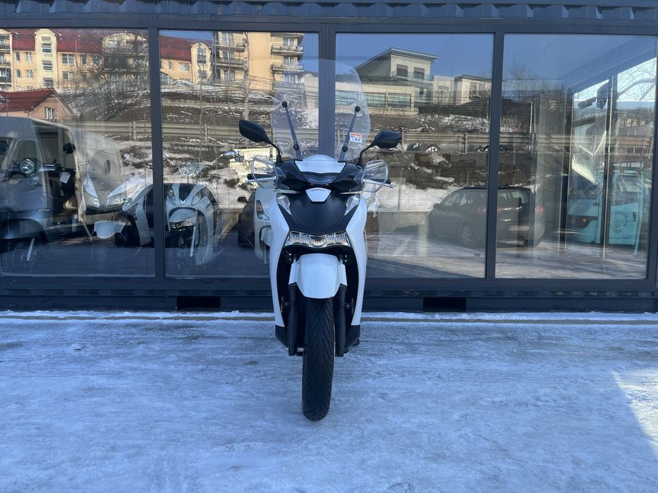 Scuter Honda SH 125 cc 2025 - Garantie - Transport Gratuit -