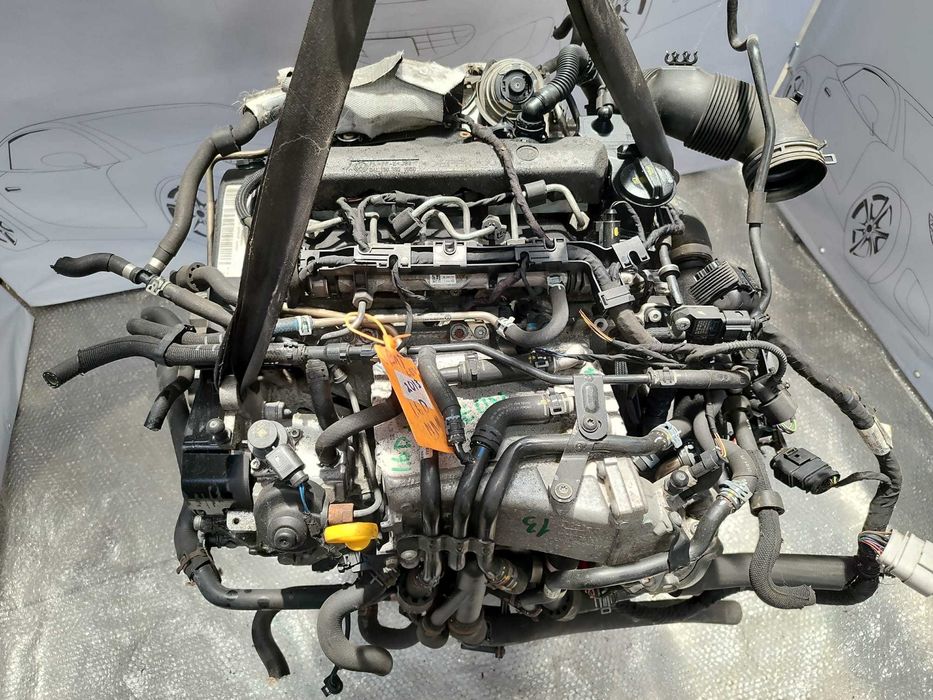 Motor Complet Seat Leon (5F) 1.6 TDI 77kW / 105CP / Euro 5 / Cod Motor CLHA /  04L100090
