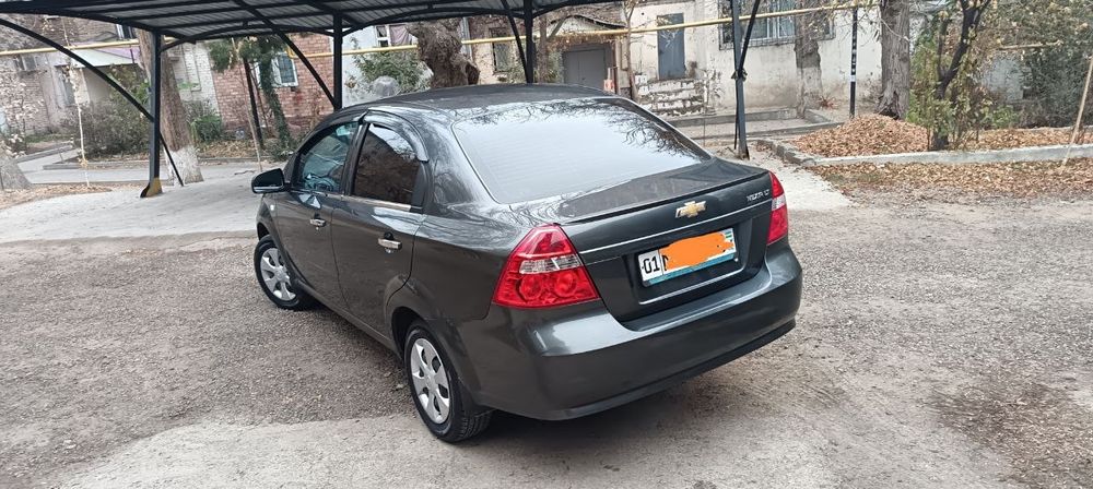 Срочна продаётся нексия 3 механика с 121000 пробегом 2020 года