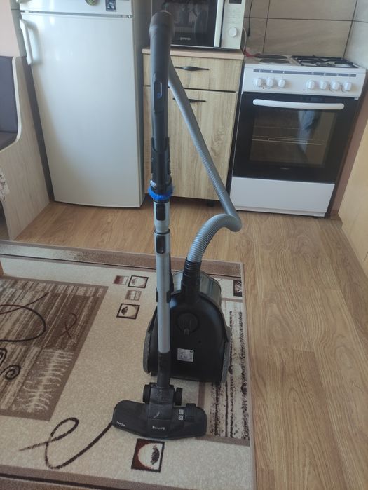 Прахосмукачка Philips PowerPro Compact FC9331/09
