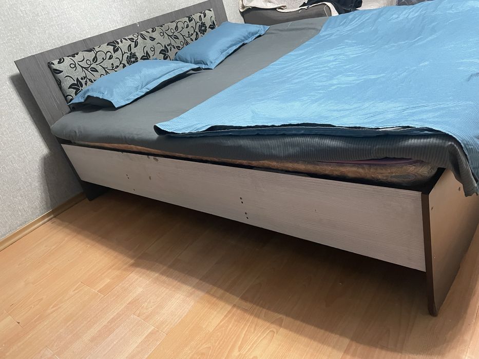 Отдам даром крововать двухспалка