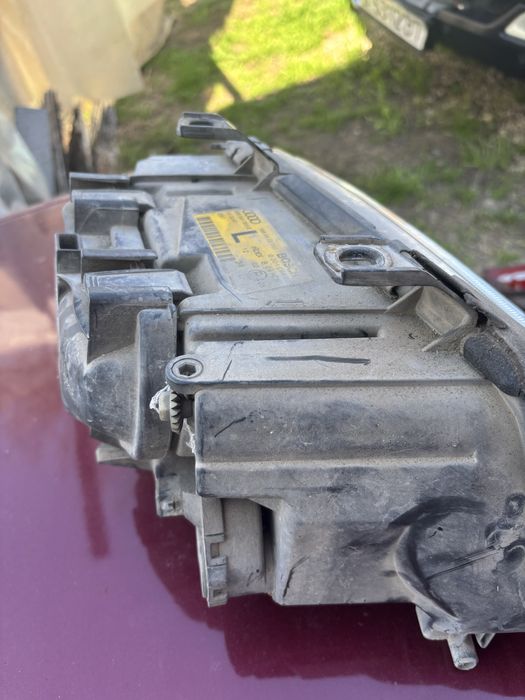 Предна броня, фарове и стопове за Audi A4 (Комби)