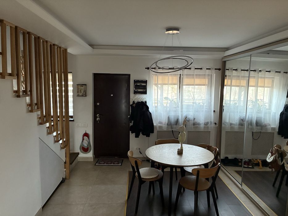 casa tip duplex de vanzare Tunari