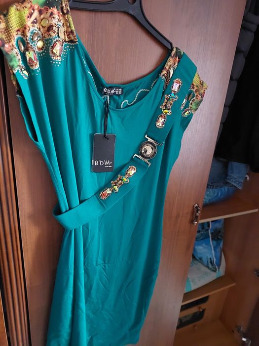 Продам вечерние платья