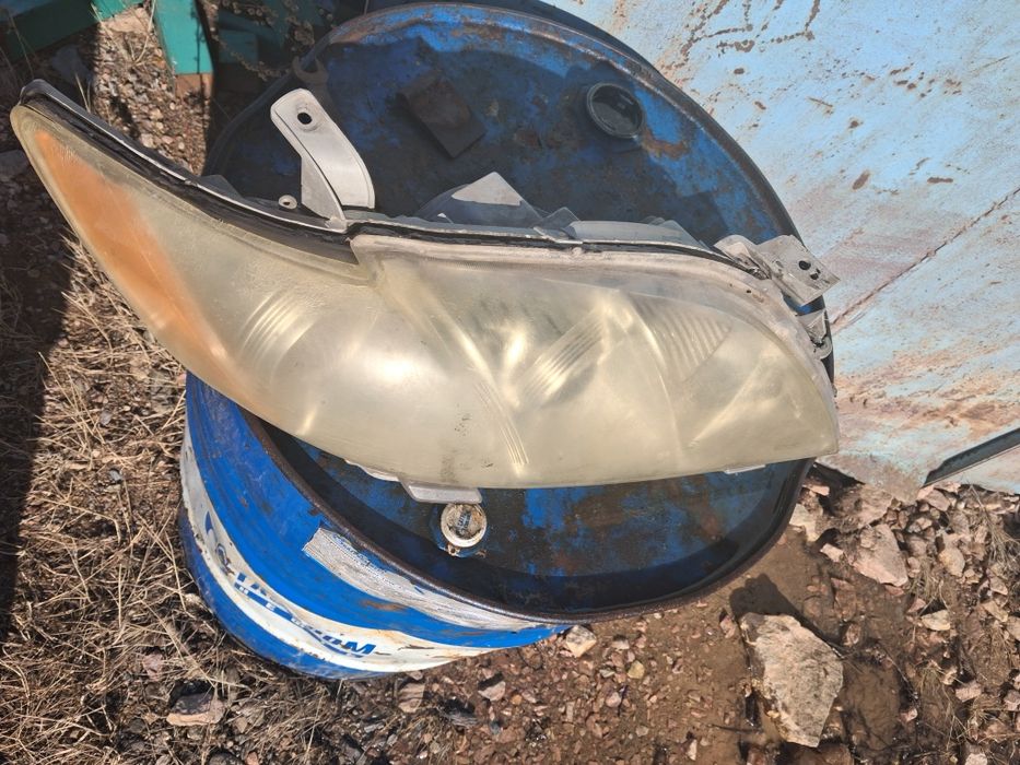 Фара на камри 40