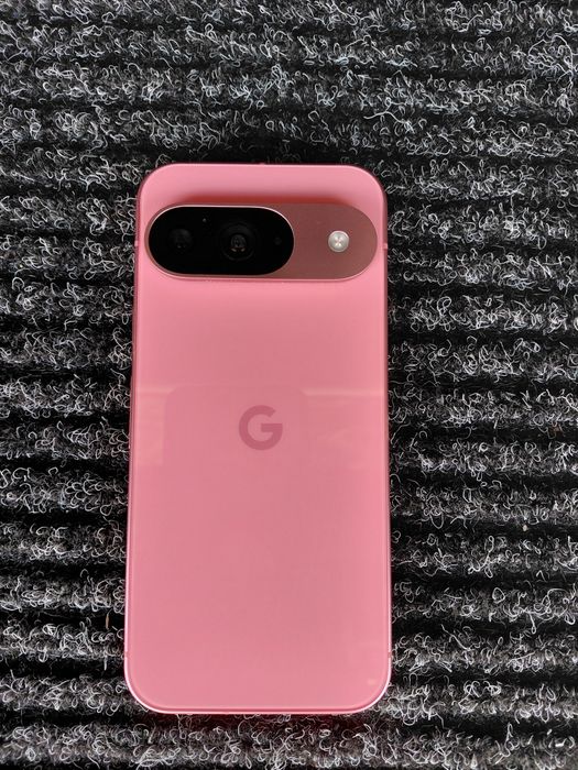 Vând/Schimb Google Pixel 9 5g Roze Ca Nou Liber
