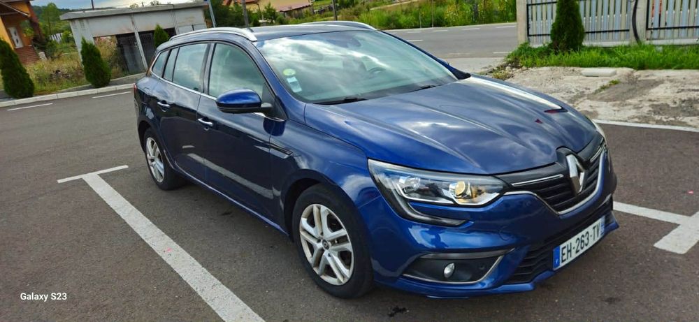 Renault Megane IV dCi 110 cp-EDC ,automată