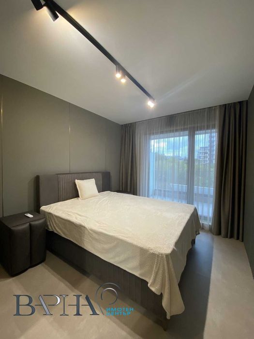 Дава се под наем Тристаен апартамент в Варна, Бриз - 107 кв.м за 1438 € - Снимка #8