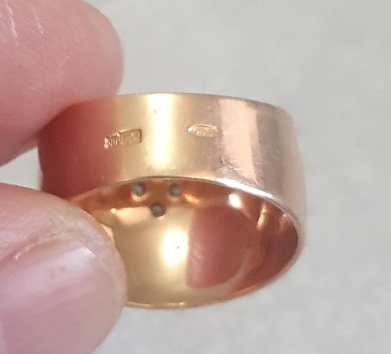 Обручалько   бриллиантовое.