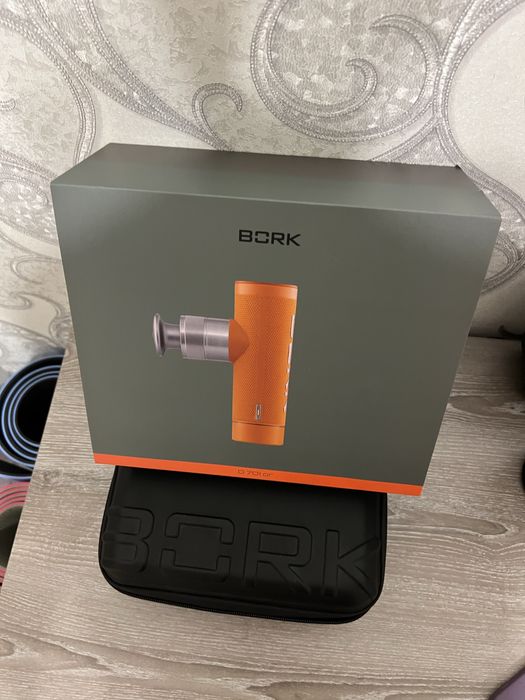 Перкуссионный массажер BORK d701