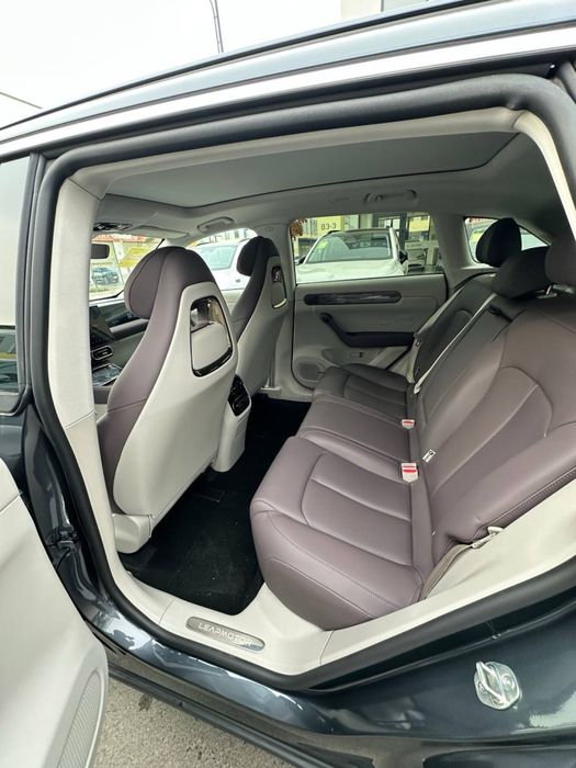 Leapmotors c 11  2025 без пробег гибрит