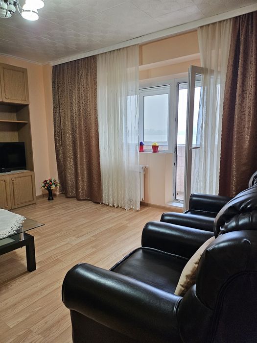 Apartament 3 camere de vânzare