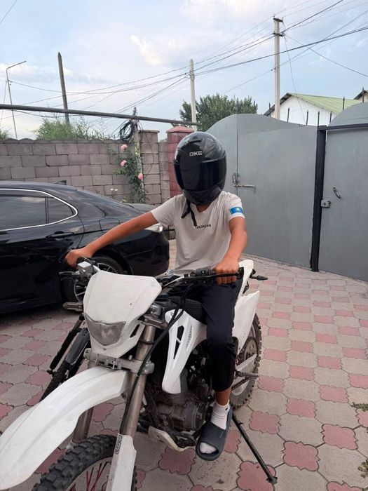 Энудро 250 куб почти новый