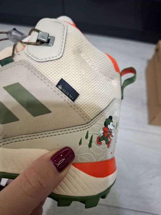 Детски зимни обувки Adidas terrex disney