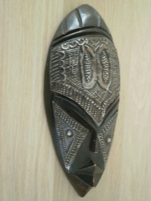 Африканска маска с медни инкрустации-средна-12