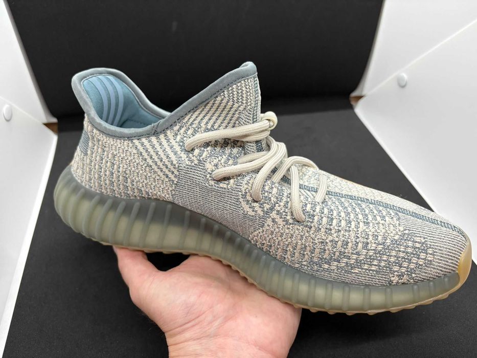 Yeezy Boost 350 V2 Israfil sneakers