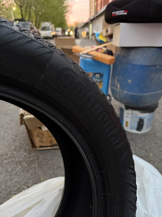Шипованные шины Continental R20 235/55