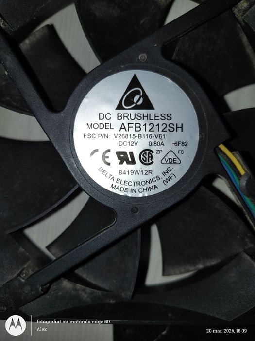 Ventilator PC Delta Electronics 4pin cu filtru inclus