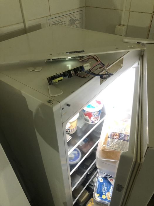 Reparatii frigidere/Vitrine