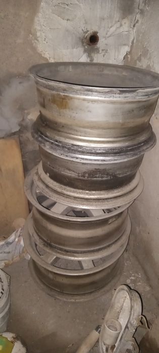 Титаныви дискы сатылады