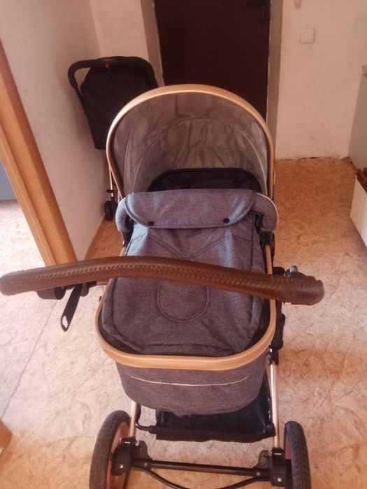 Продам коляску Teknum