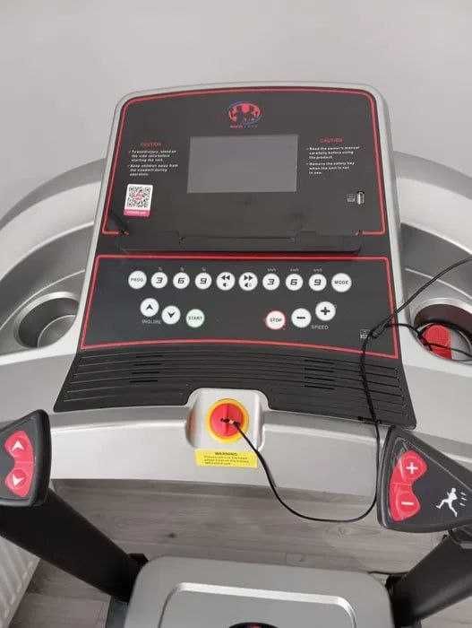 Banda de alergat electrica aproape noua  BodyFit ® A6000