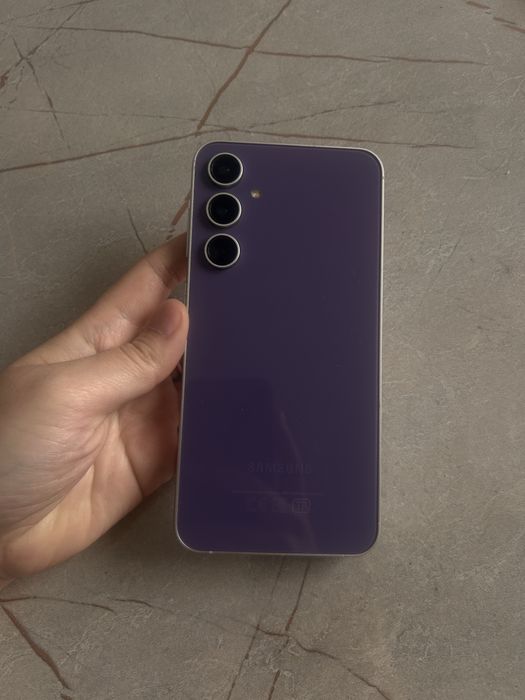 Продам телефон samsung s23 fe 256гб