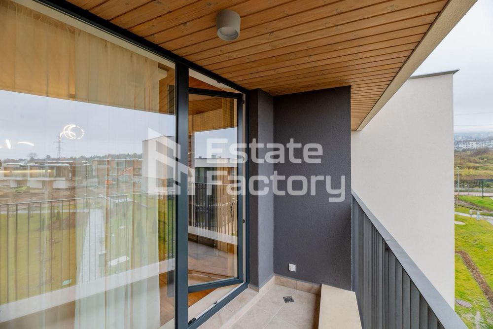 Луксозен двустаен до RING MALL