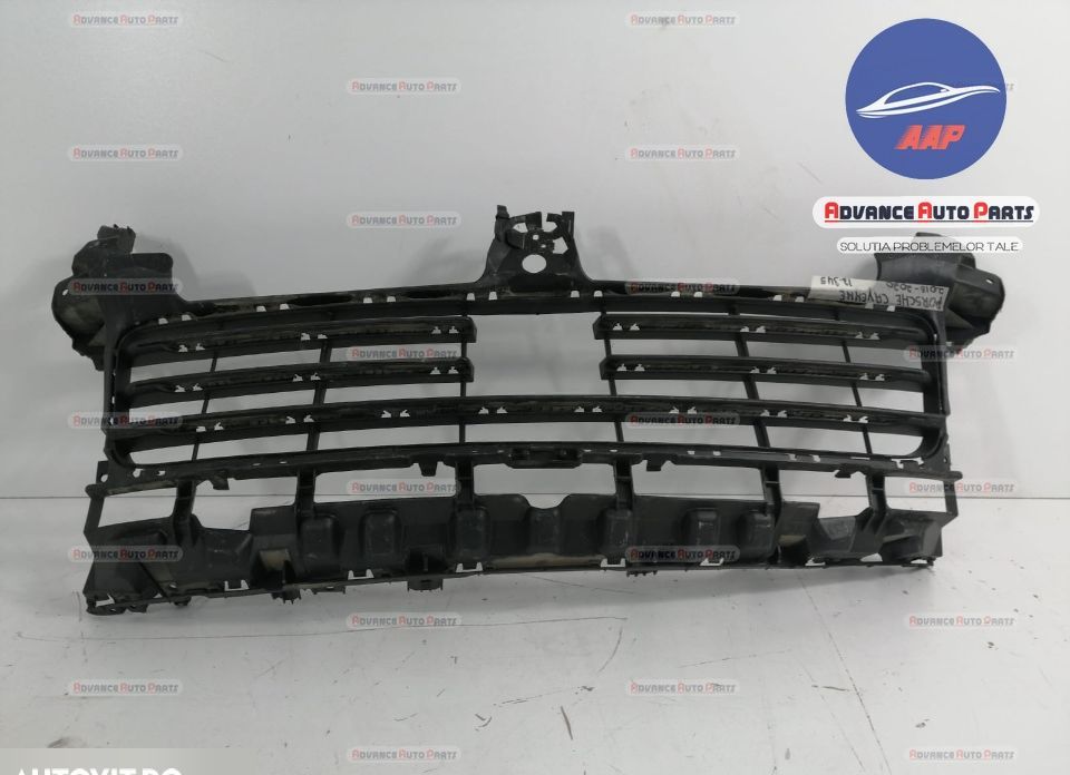 Централна решетка с Диструник оригинална Порше Каен / Porsche Cayenne