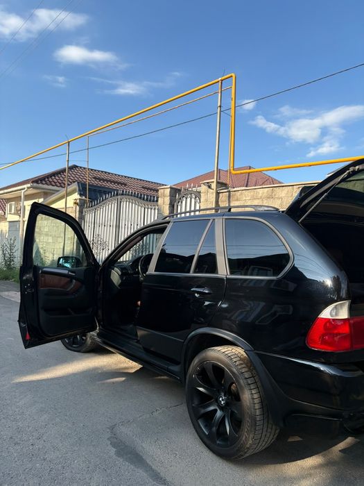 Продам BMW х5 E53
