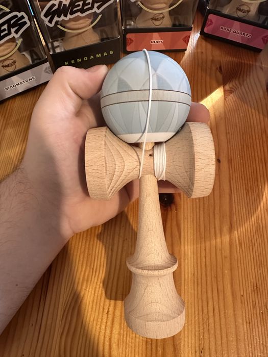 Vand Kendama sweets Gemstone Aquamarine