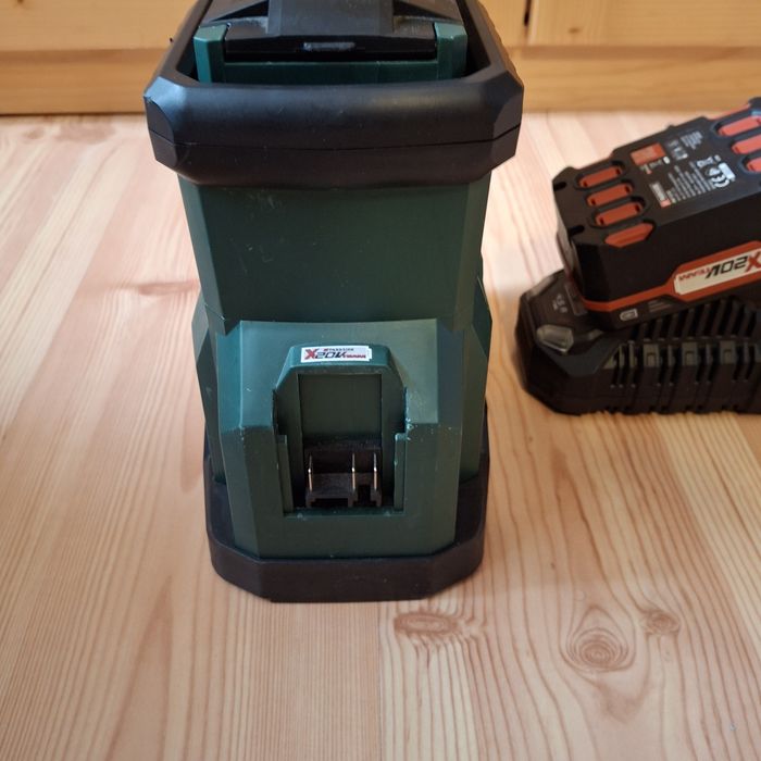 Cafetieră pe acumulator