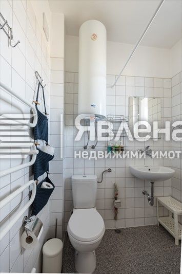 Дава се под наем Двустаен апартамент в Варна, Гръцка махала - 65 кв.м за 650 € - Снимка #7