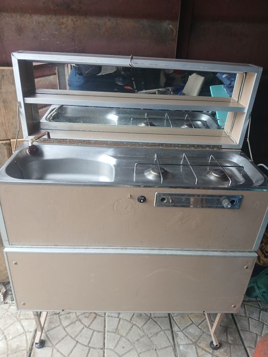 Бус - кемпер, за къмпинг, риболов и удоволствия