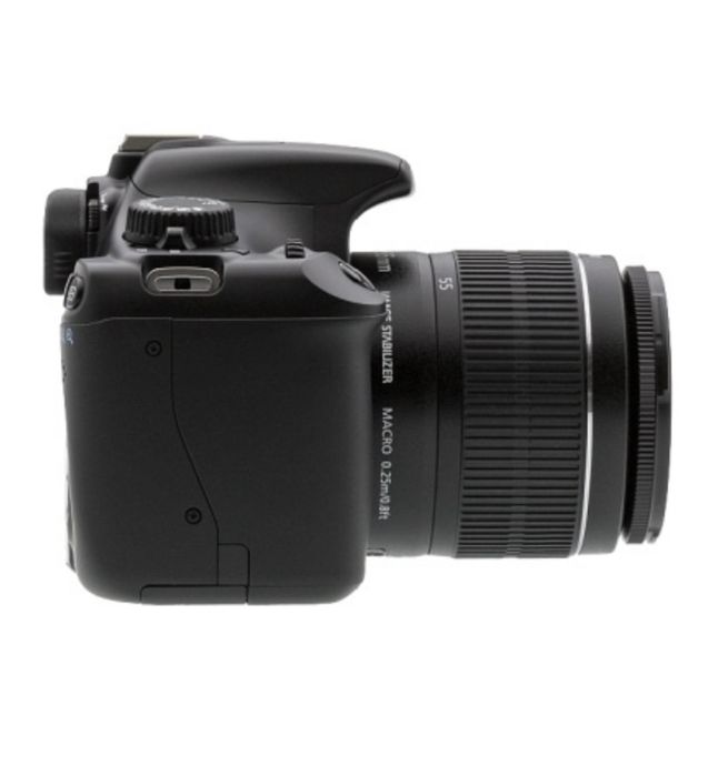 Фотоаппарат Canon 1100d.