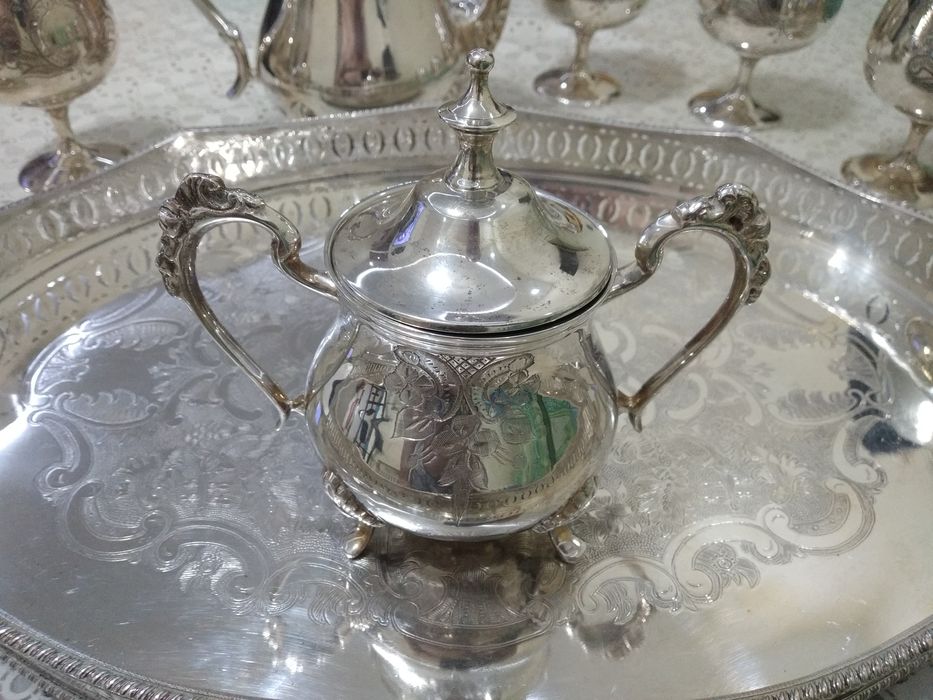 Английский Сервиз посеребренный.