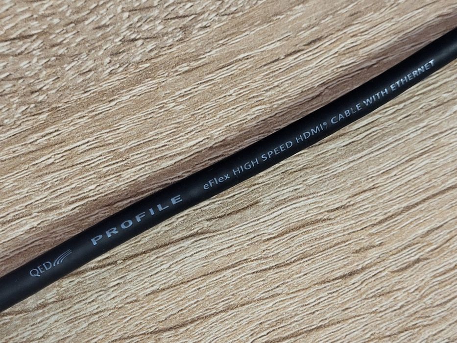 QED Profile eFLEX HDMI Кабел Ethernet 3D 4K HD