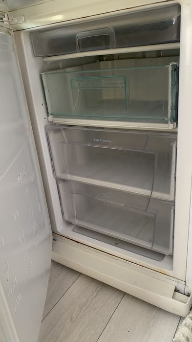 Рабочий холодильник