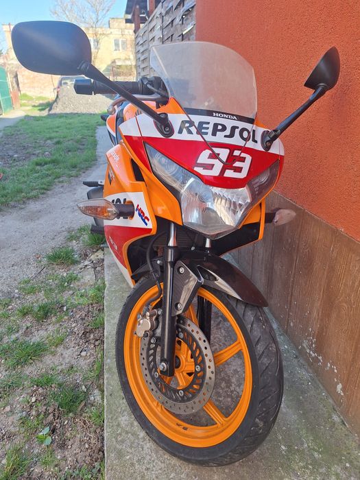 Honda CBR125R 2015 Repsol