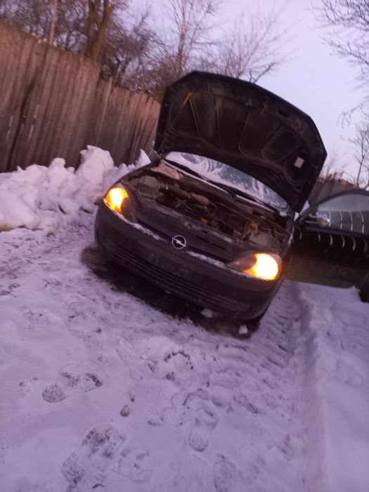 Vand opel corsa radiata