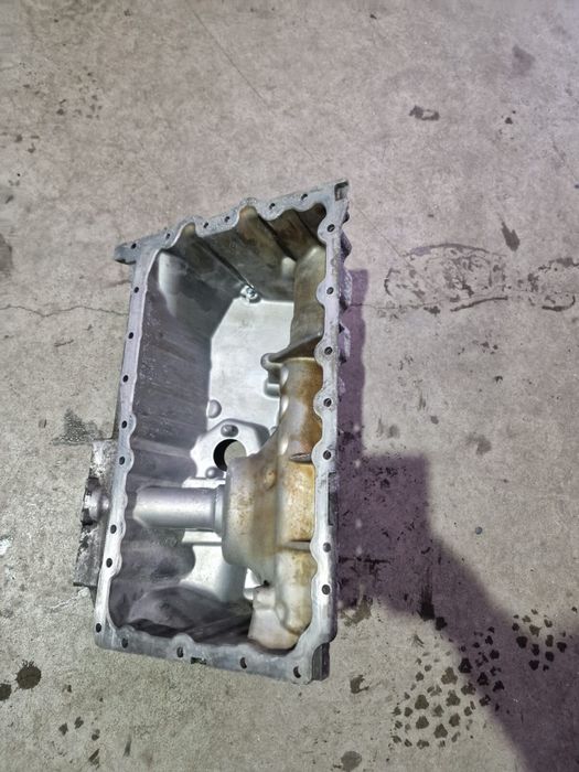 Baie ulei bmw x i f22 f20 f30 f32 f36 f25 f26 n20b20a 7601942