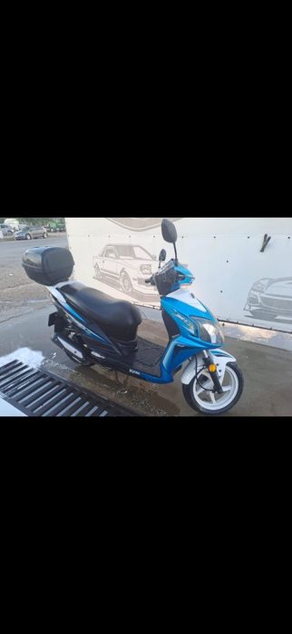 Vând scuter 49 cc