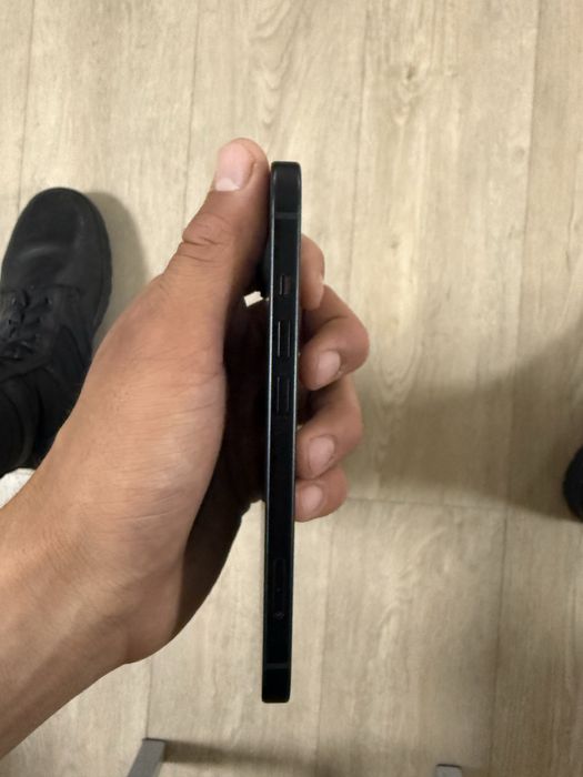 Iphone 15  срочно продам