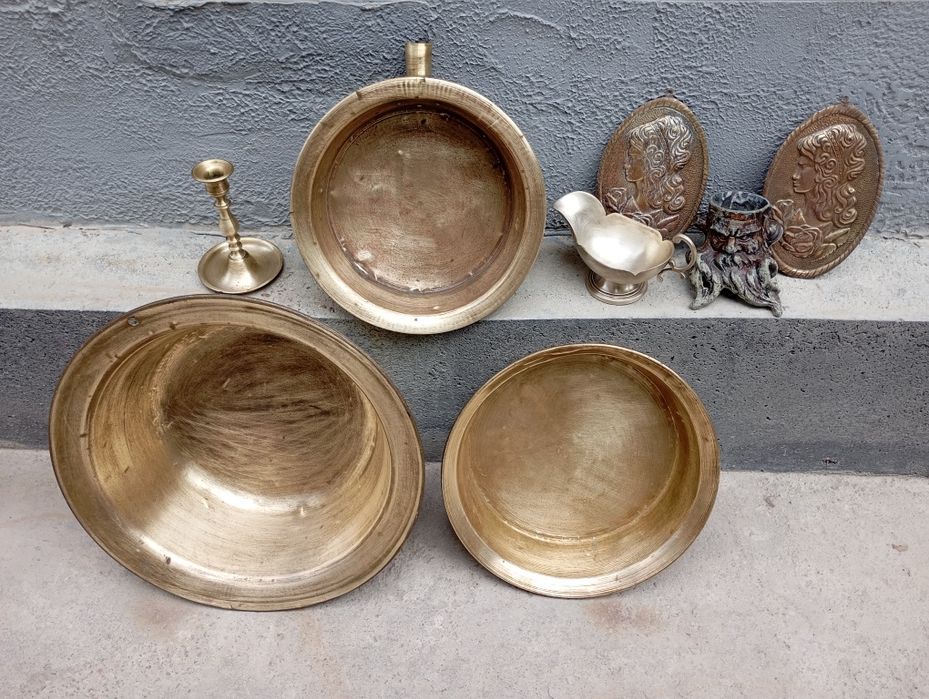 Продам срочно всё в месте все отлично хорошие тазики дырки мырки нету